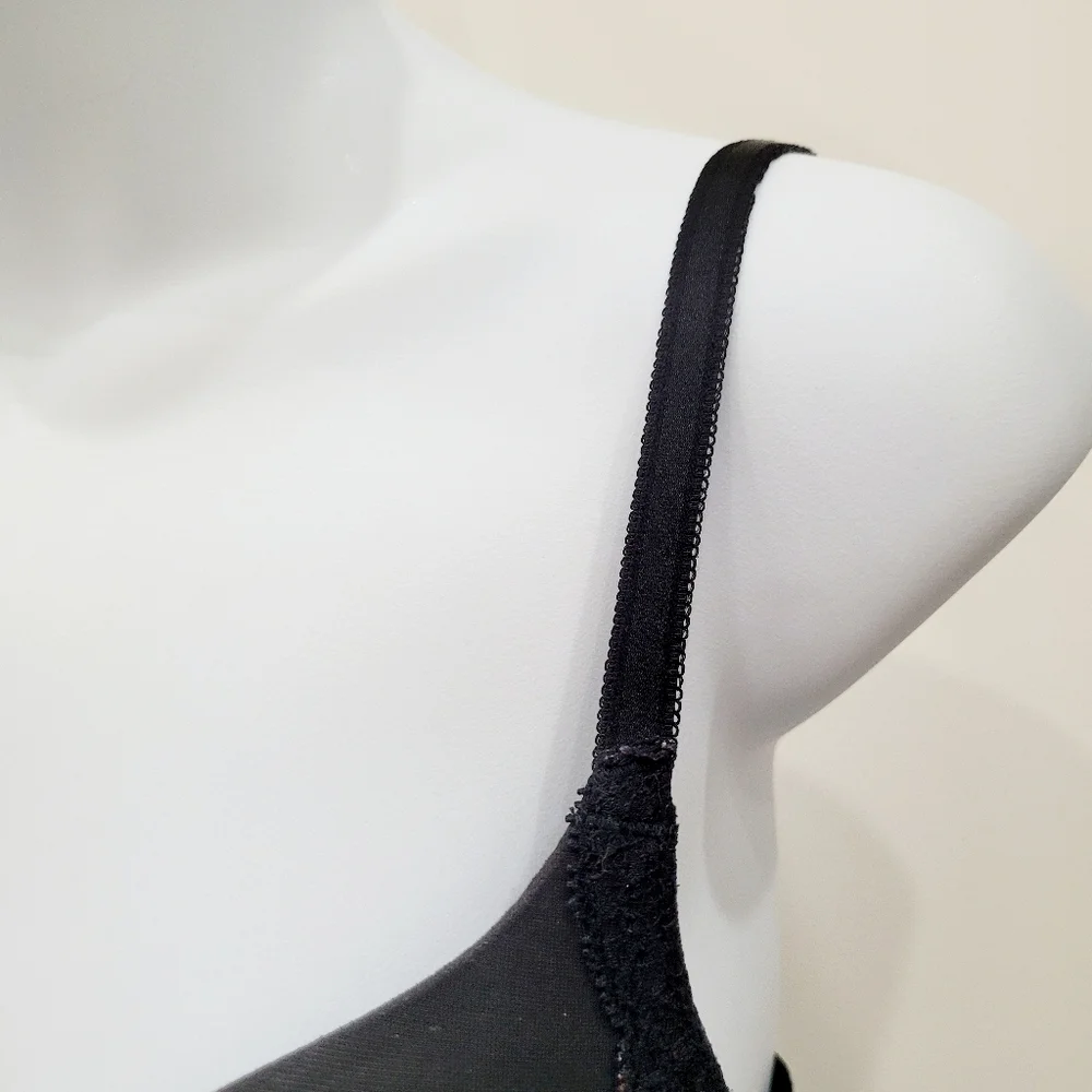 Victoria's Secret Dream Angels Push Up Black Lace Bra Size: 34C - Picture 5 of 10